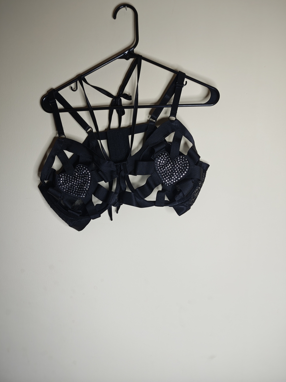 Torrid Black Strappy Heart Bra 3